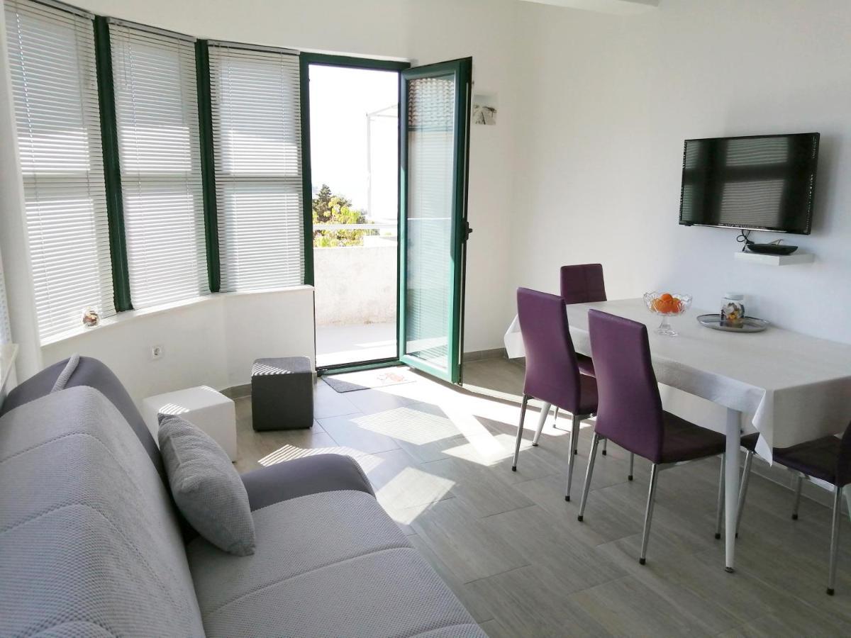 Apartmani Radic พรีมอชเตน ภายนอก รูปภาพ